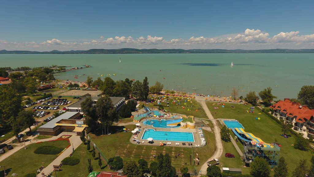 Appartamento Estike Balatonlelle Esterno foto